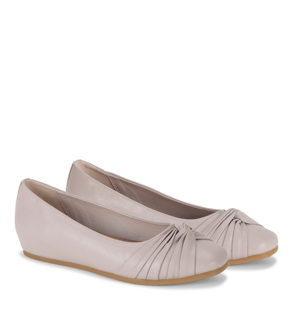 Baretraps Chainey Casual Flat Lavendar Mist