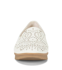 Baretraps Amry Slip On Loafer Cream