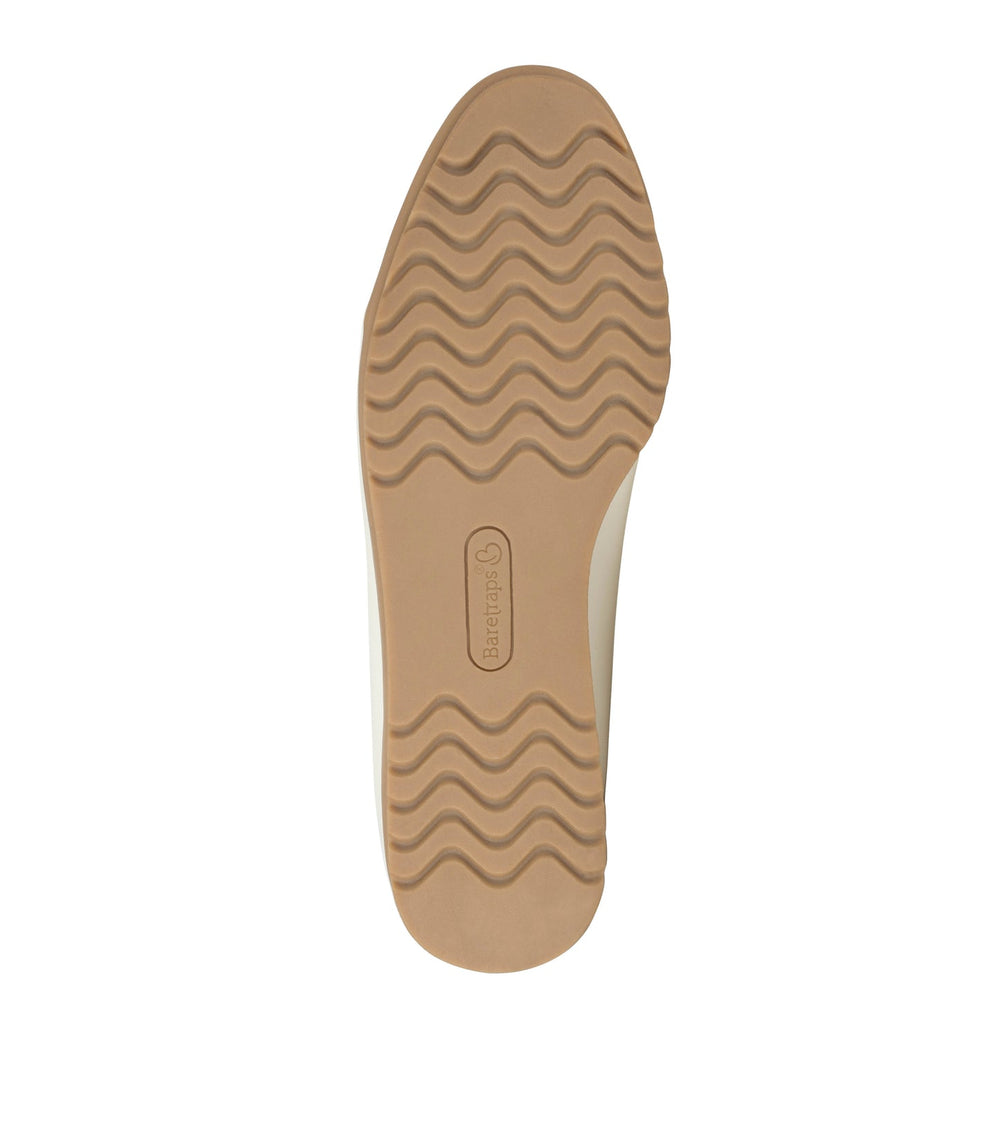 Baretraps Amry Slip On Loafer Cream