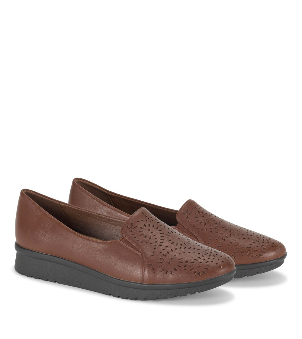Baretraps Amry Slip On Loafer Brush Brown