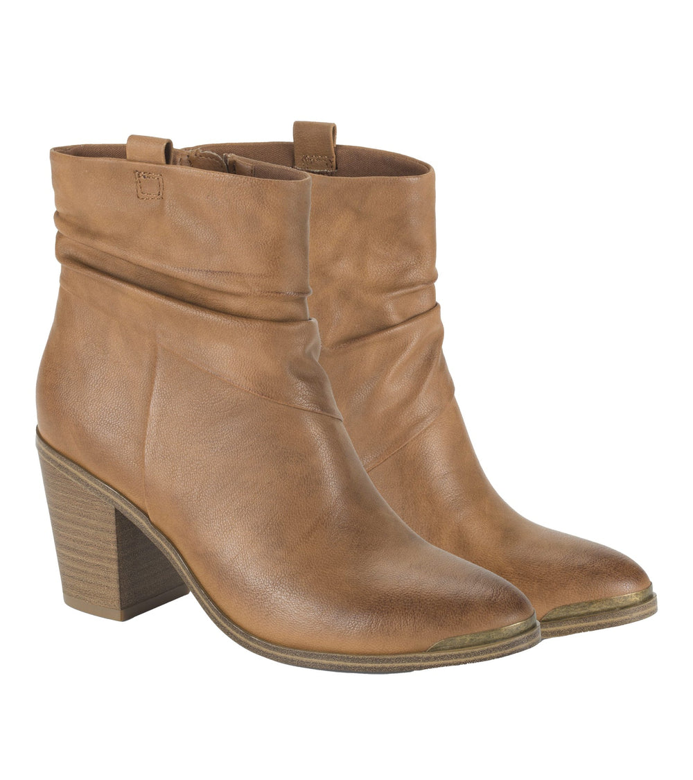 Baretraps Katherine Block Heel Bootie Cognac