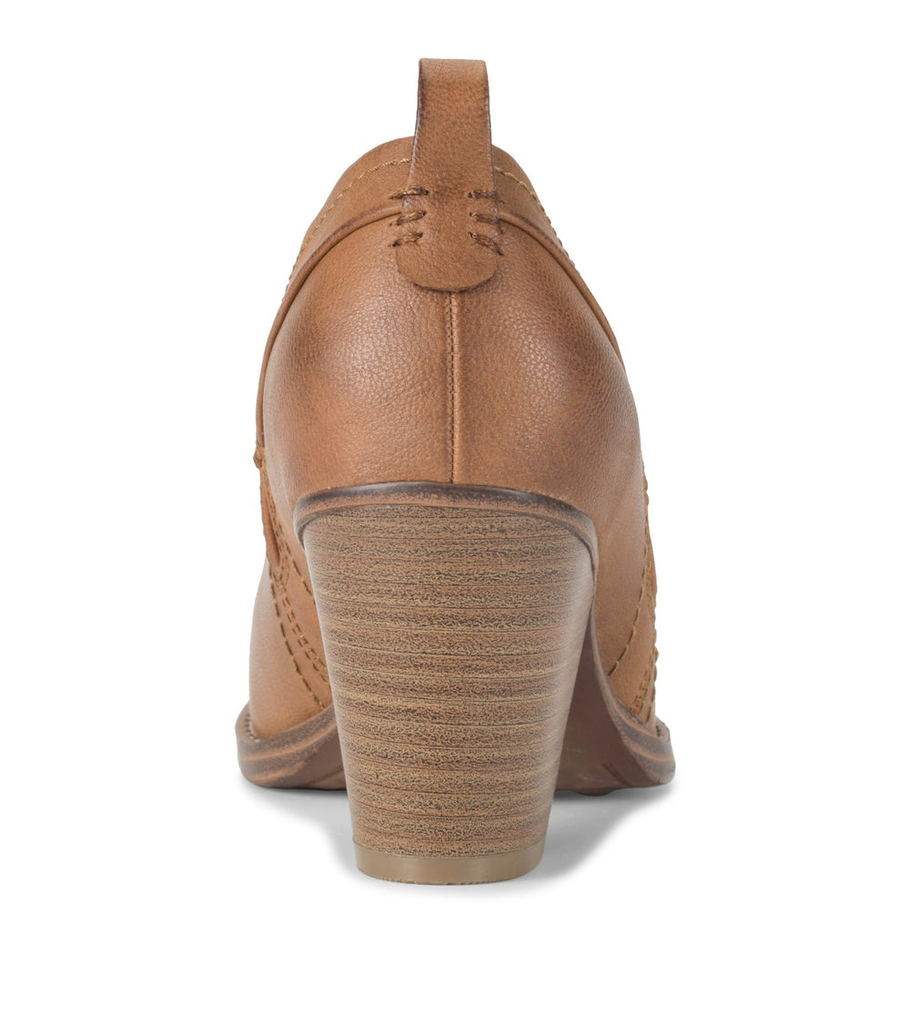 Baretraps Caroline Ankle Bootie Cognac