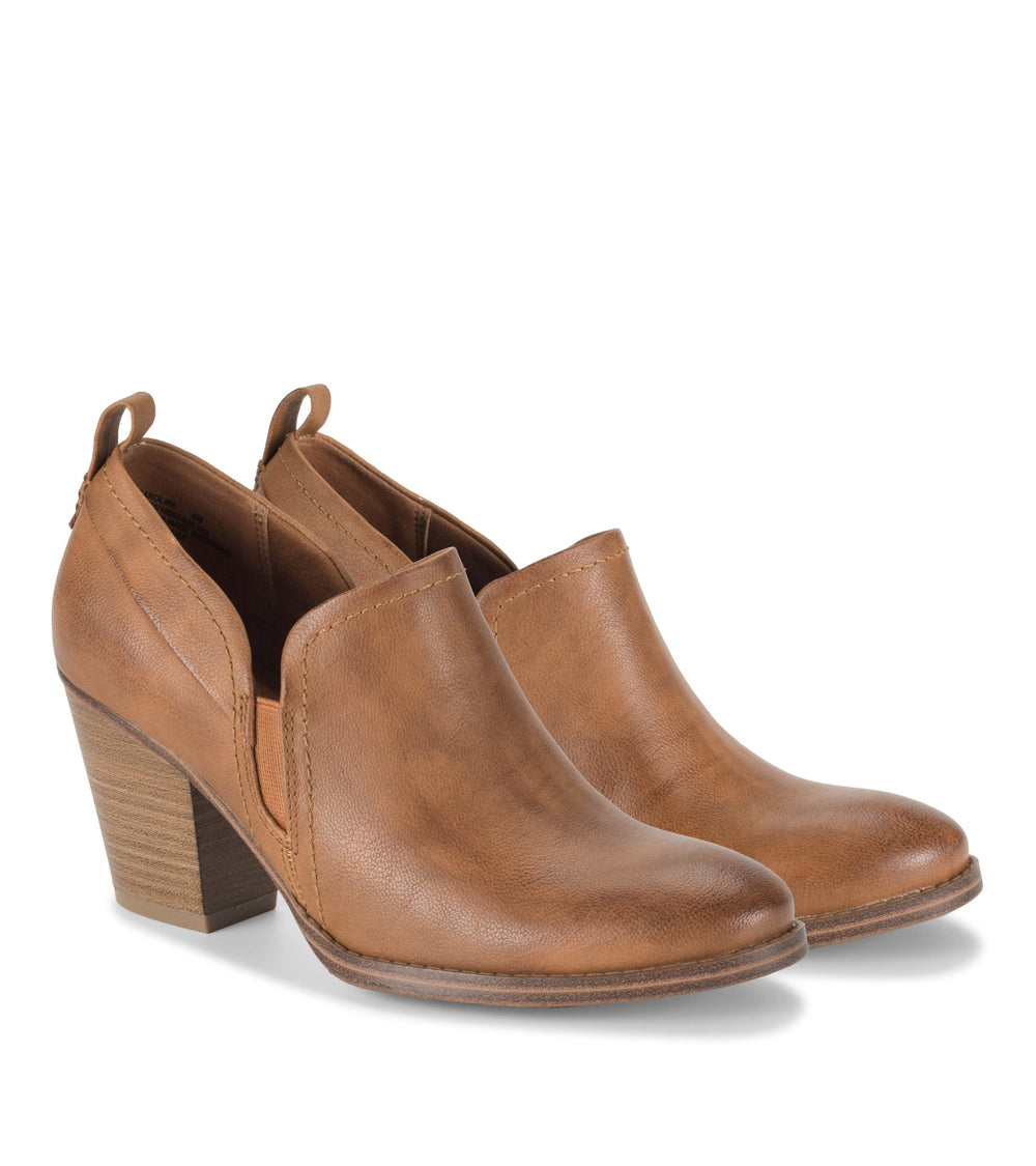 Baretraps Caroline Ankle Bootie Cognac