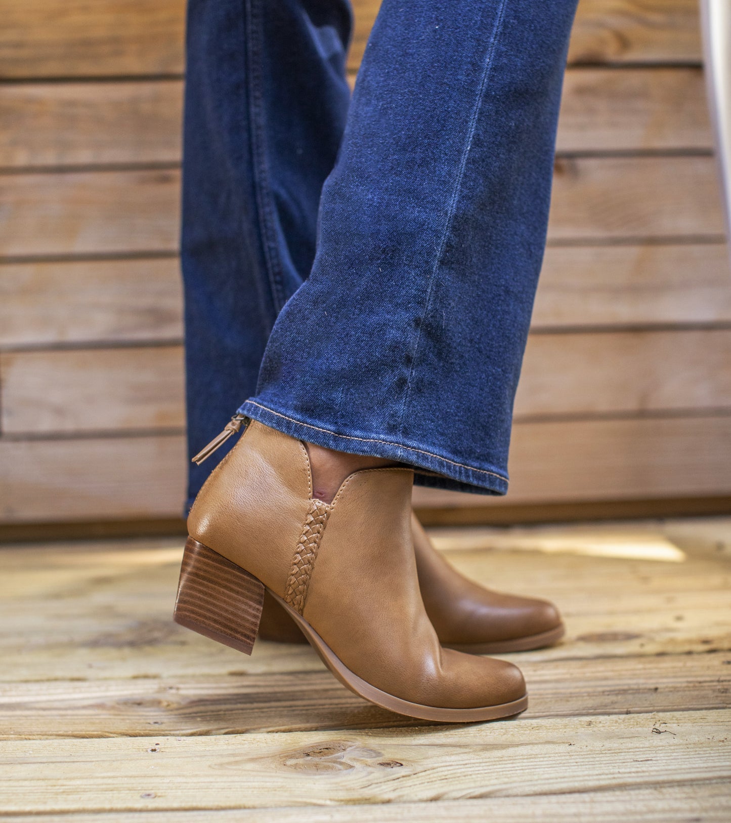 Baretraps Lauryn Block Heel Ankle Bootie Walnut