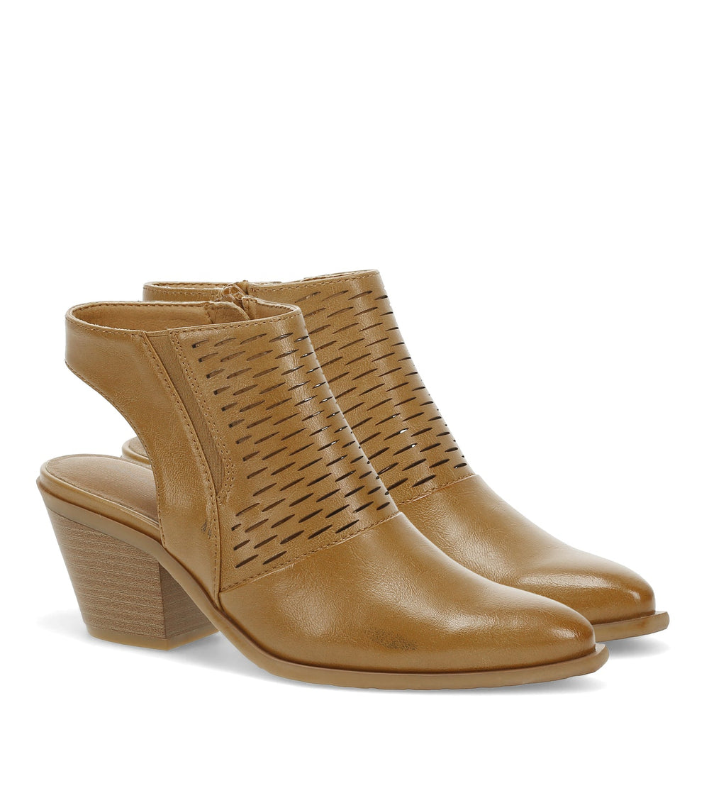 Baretraps Yangley Block Heel Bootie Light Almond