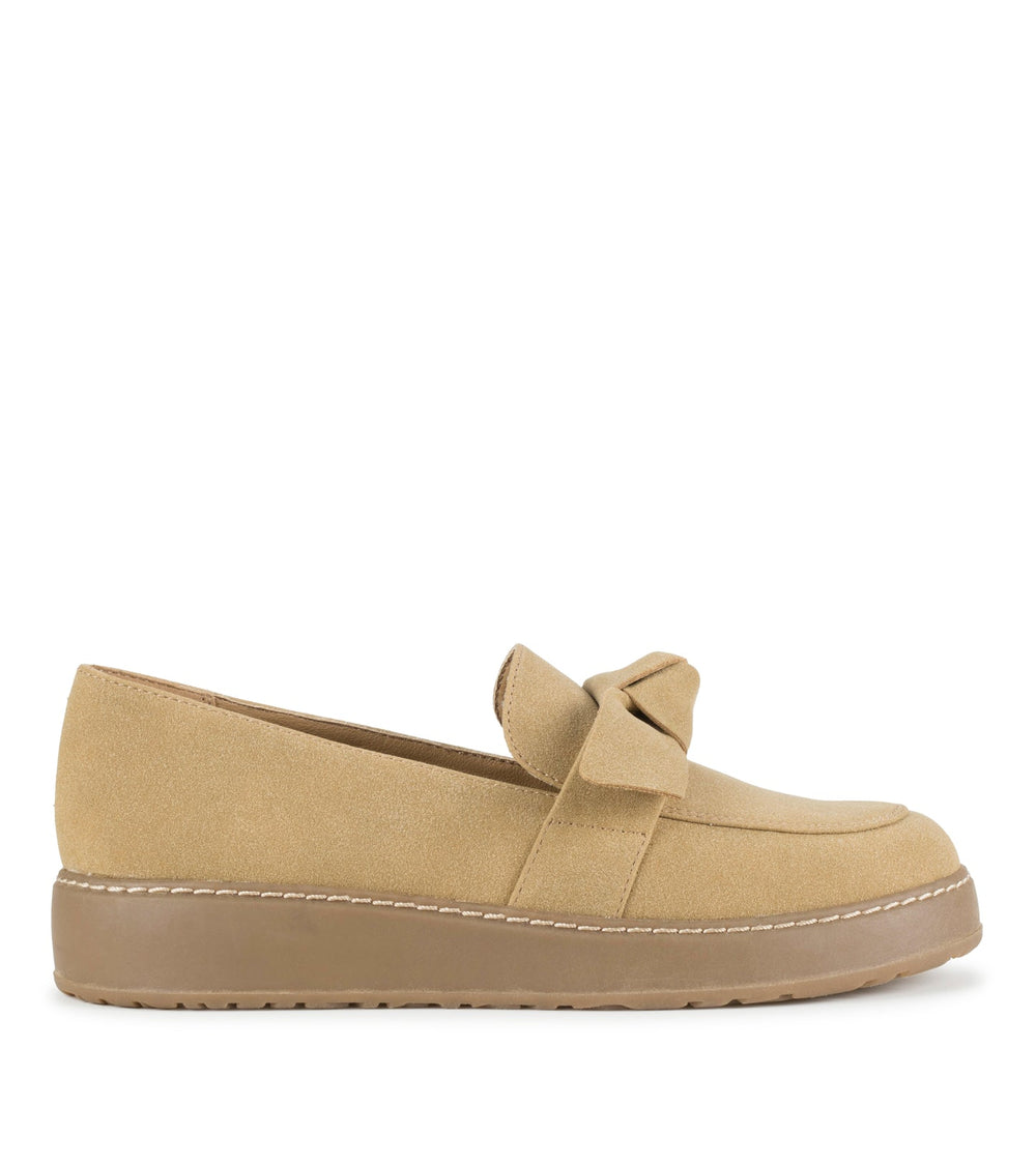 Baretraps Ferdana Moc Toe Slip On Whiskey