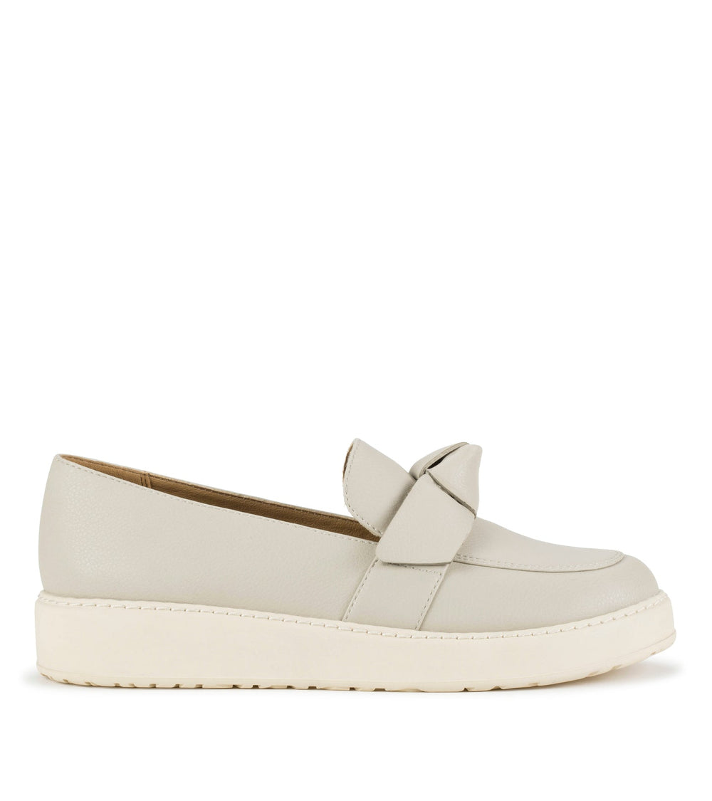 Baretraps Ferdana Moc Toe Slip On Cloud