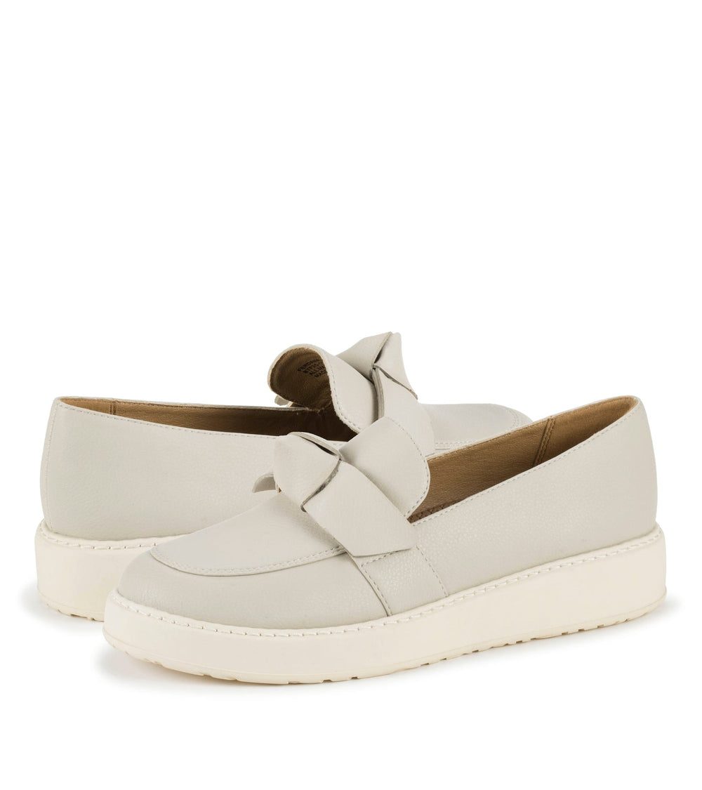 Baretraps Ferdana Moc Toe Slip On Cloud