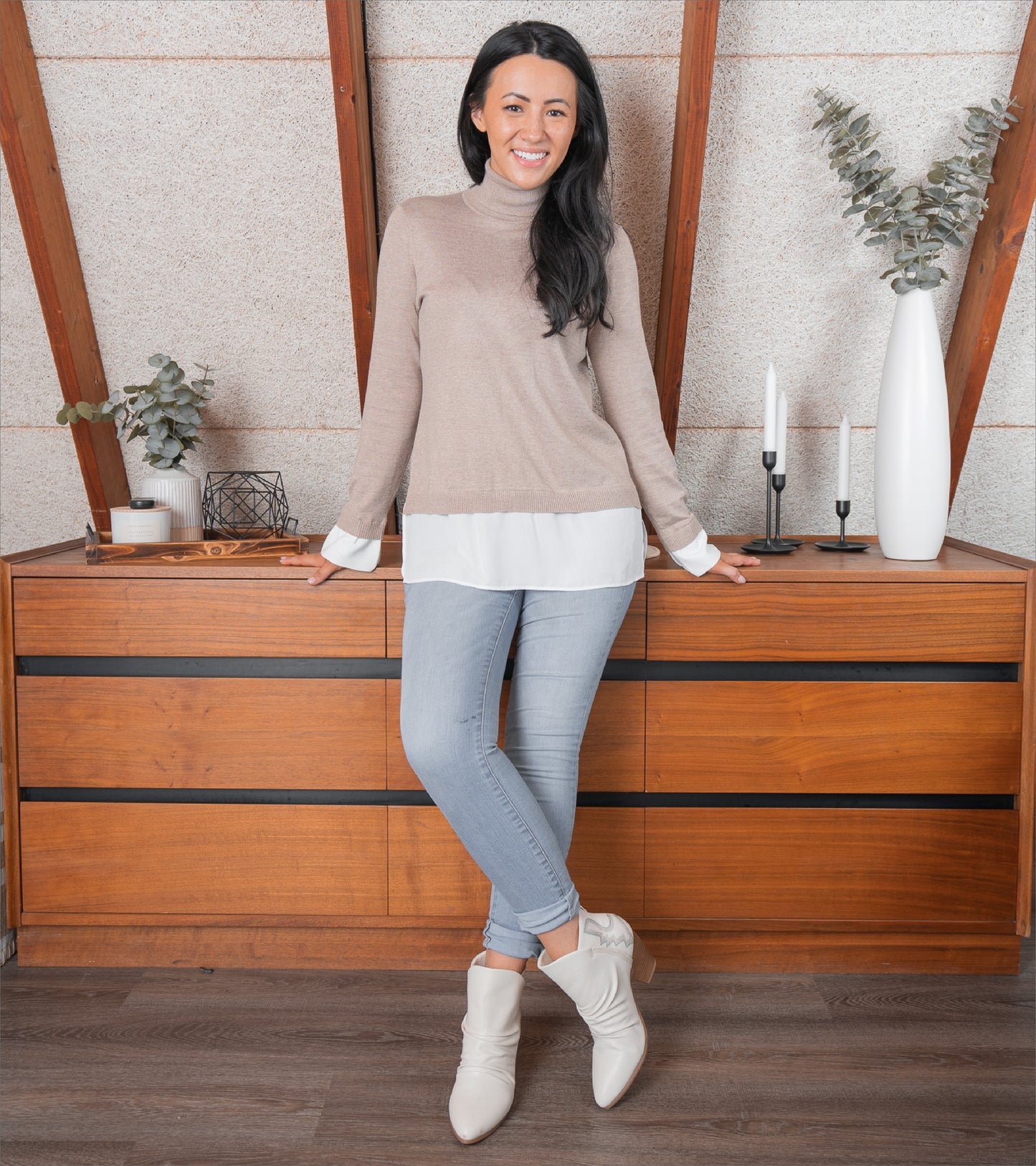 Baretraps Leanna Bootie Cream
