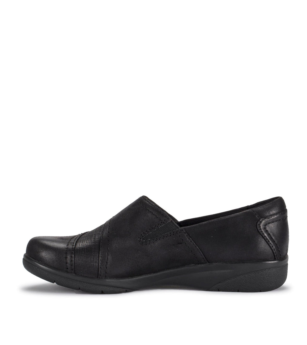 Baretraps Darma Slip On Black