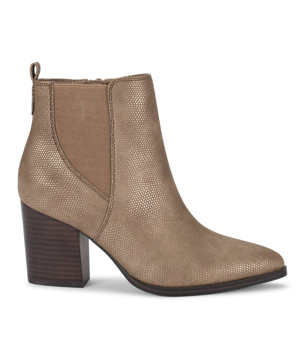 Baretraps Yancee Bootie Auburn