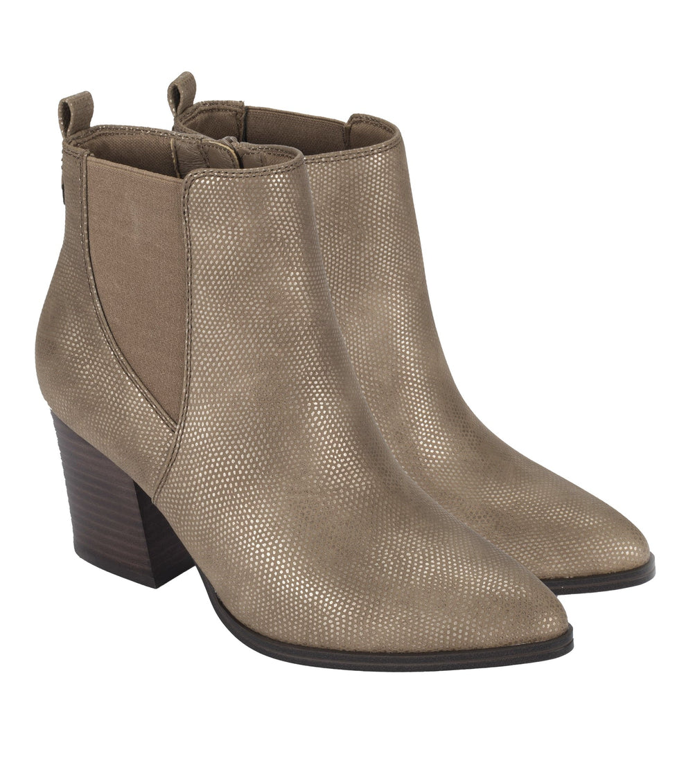 Baretraps Yancee Bootie Auburn