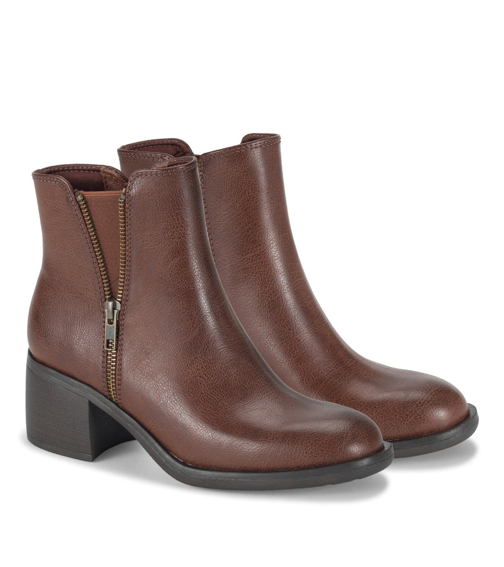 Baretraps Avery Block Heel Bootie Oak