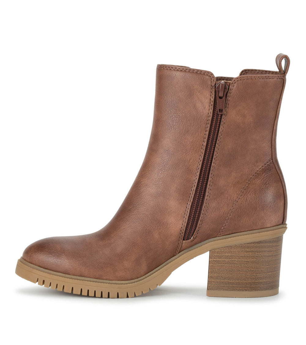 Baretraps Feeney Block Heel Boot Brush Brown