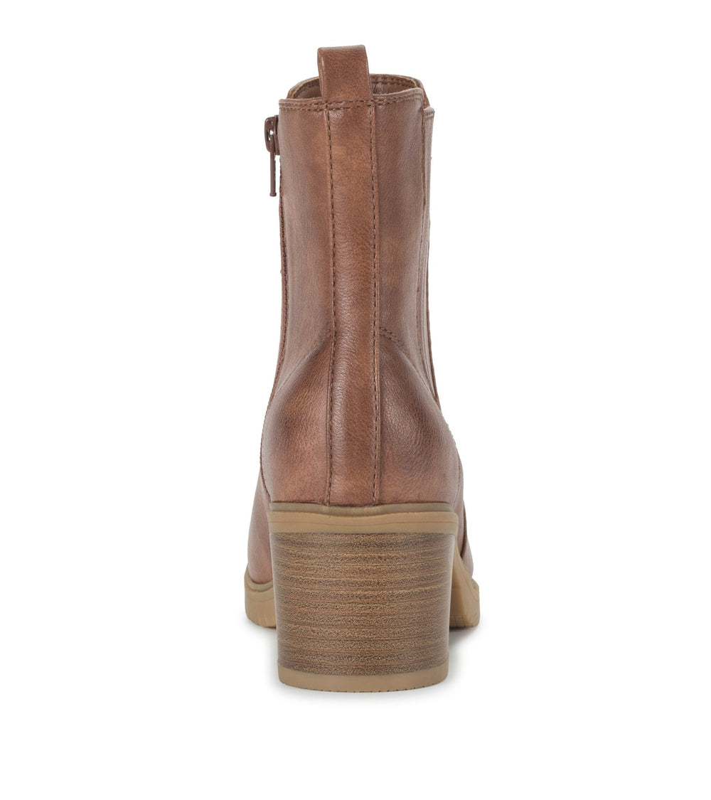 Baretraps Feeney Block Heel Boot Brush Brown